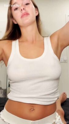 Ella Alexandra Blows Her BF's Cock IN POV - Thumbnail 1